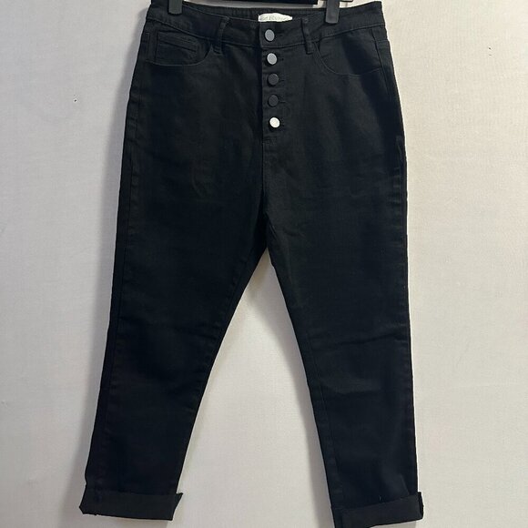 Denim - A chic button-front design stylish black jeans (M/L)